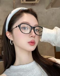 Top 5 lợi ích bảo vệ mắt của kính không độ
